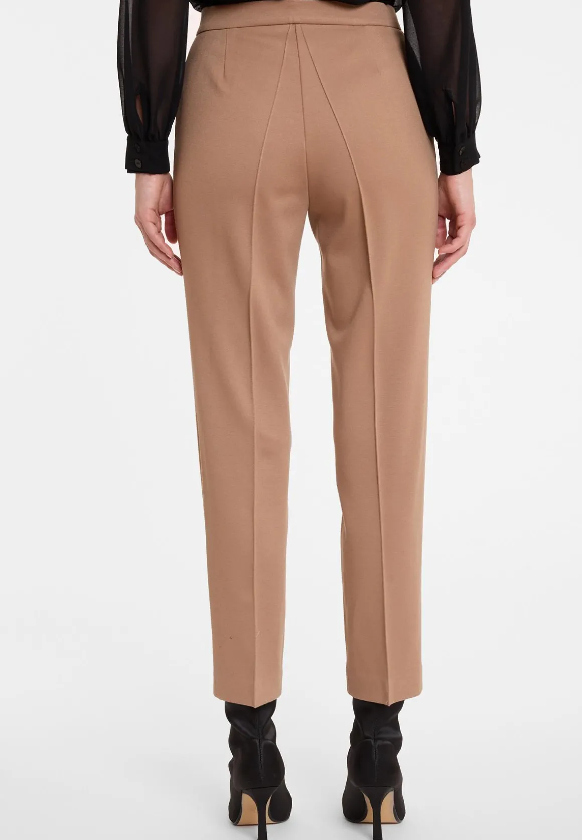 Biesenhose Ajasa