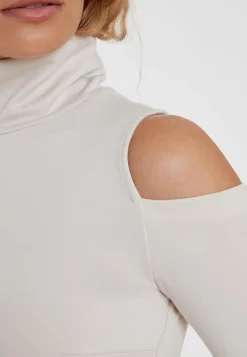 Cut-Out Top Sensy