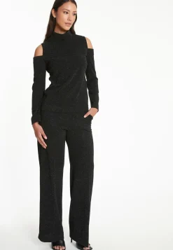 Cut-Out Top Tarosa
