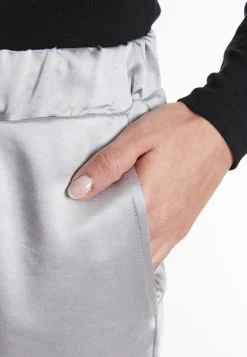 Satinhose Sibby