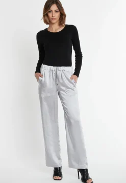 Satinhose Sibby