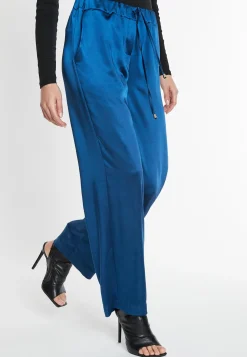 Satinhose Sibly