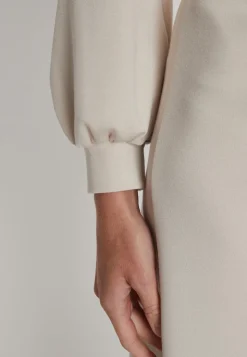 Tailliertes Kleid Hefari