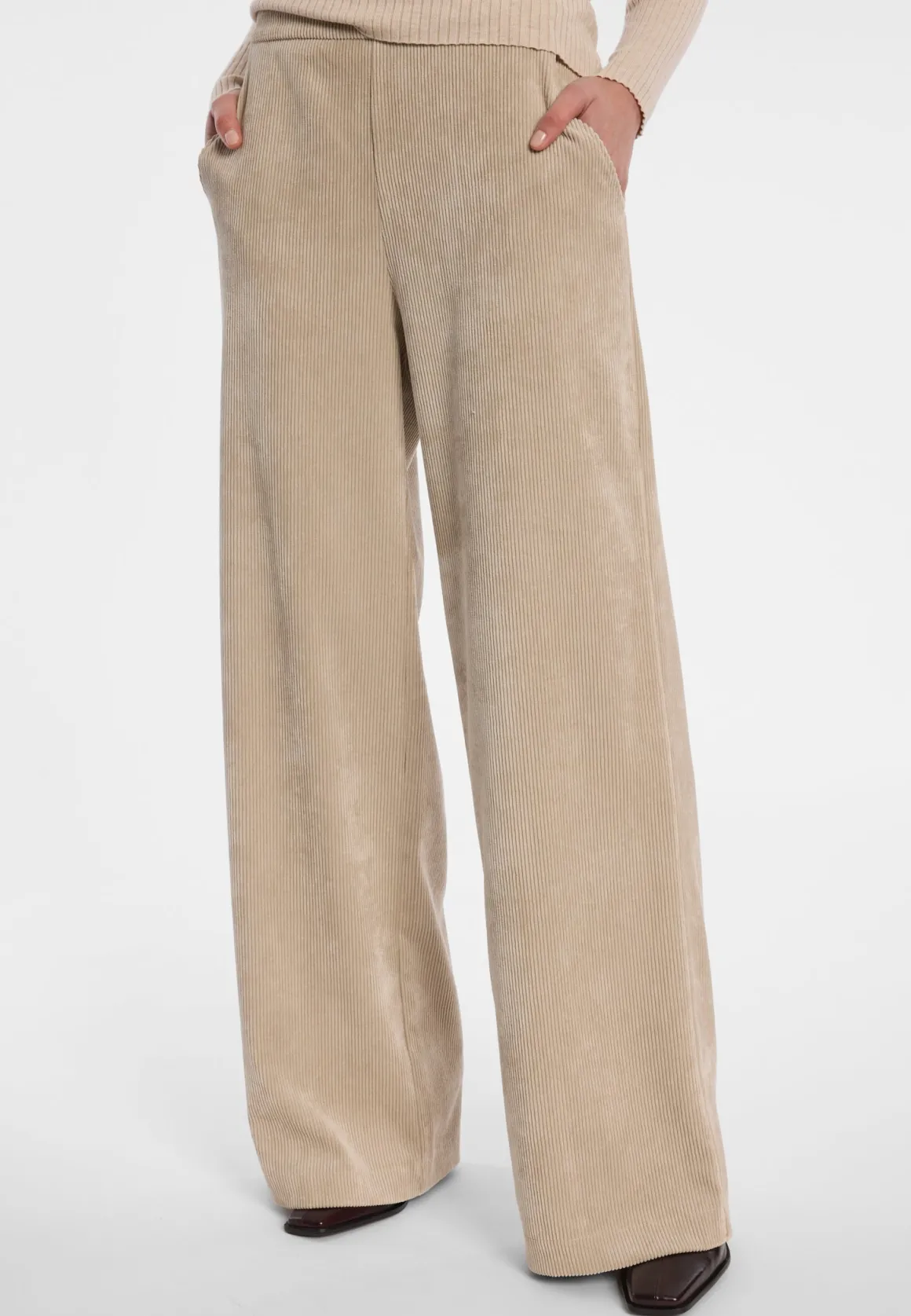 Weite Cord-Hose Enliri