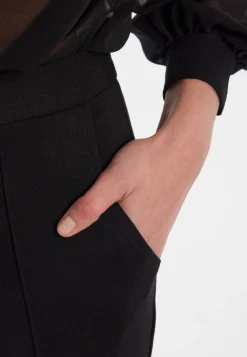 Zigarettenhose Enlyve